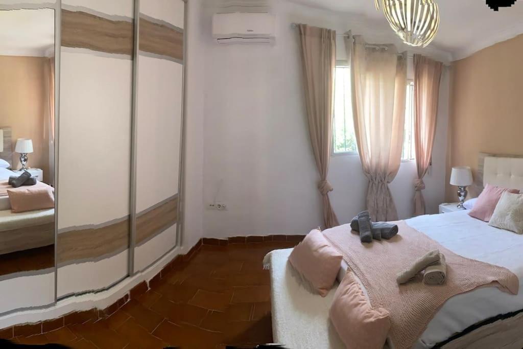 Chalet Adosado Corta Temporada 2 Dormitorios Benalmadena Ngoại thất bức ảnh
