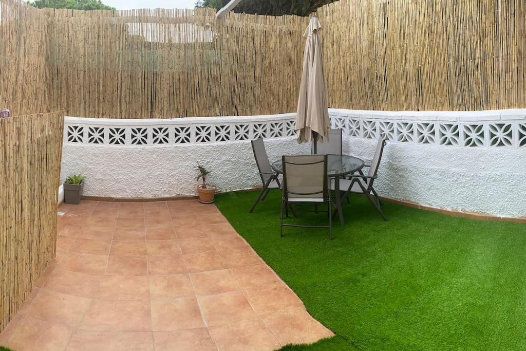 Chalet Adosado Corta Temporada 2 Dormitorios Benalmadena Ngoại thất bức ảnh